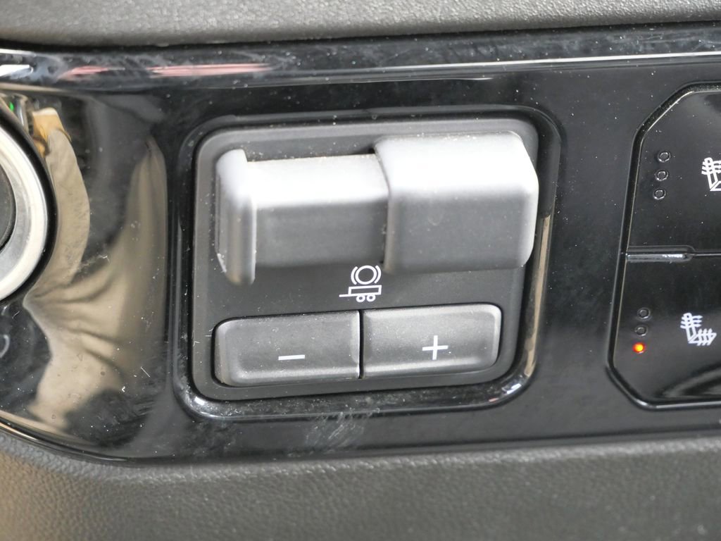 Used 2023 Chevrolet Silverado 1500 RST w/ Redline Edition image 42