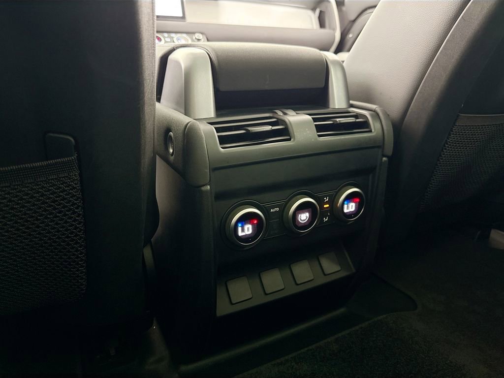 Used 2023 Land Rover Defender 90 S image 16