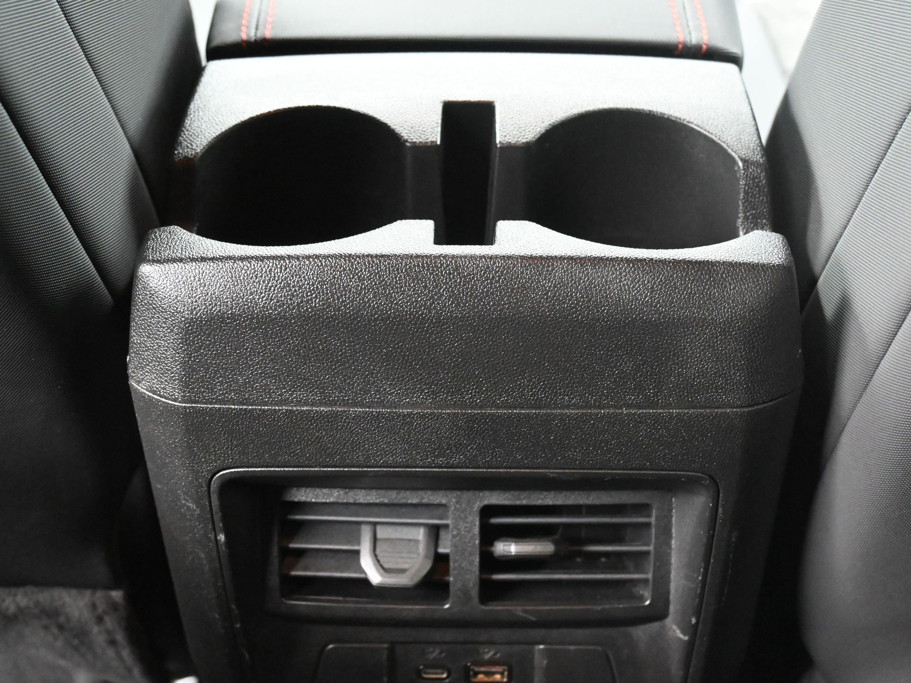 Used 2024 Chevrolet Colorado Z71 w/ Z71 Convenience Package 2 image 28