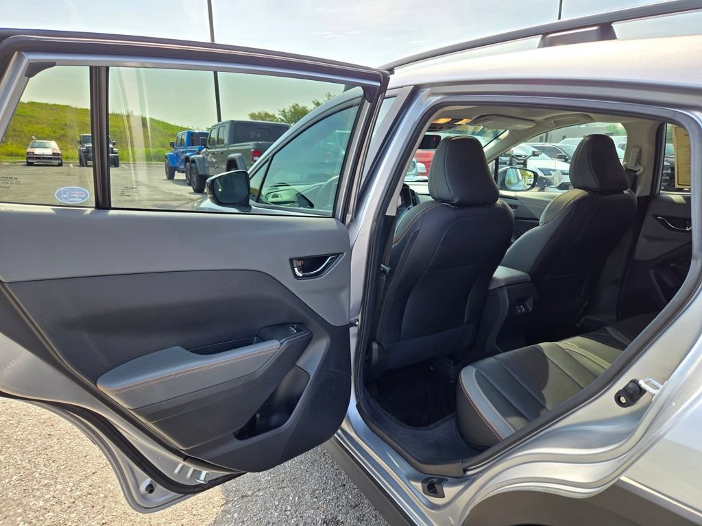 Used 2024 Subaru Crosstrek 2.5i Limited w/ Crosstrek Mirror Package AWD/4WD image 25