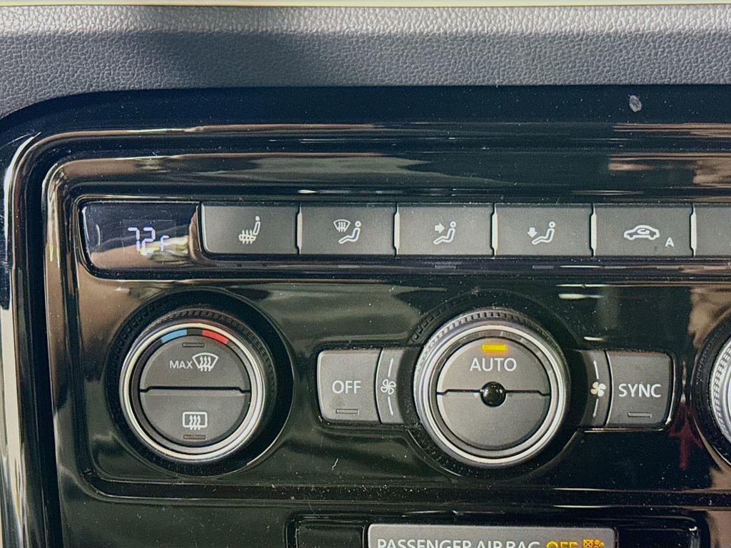 Used 2019 Volkswagen Beetle 2.0T Final Edition SEL image 21