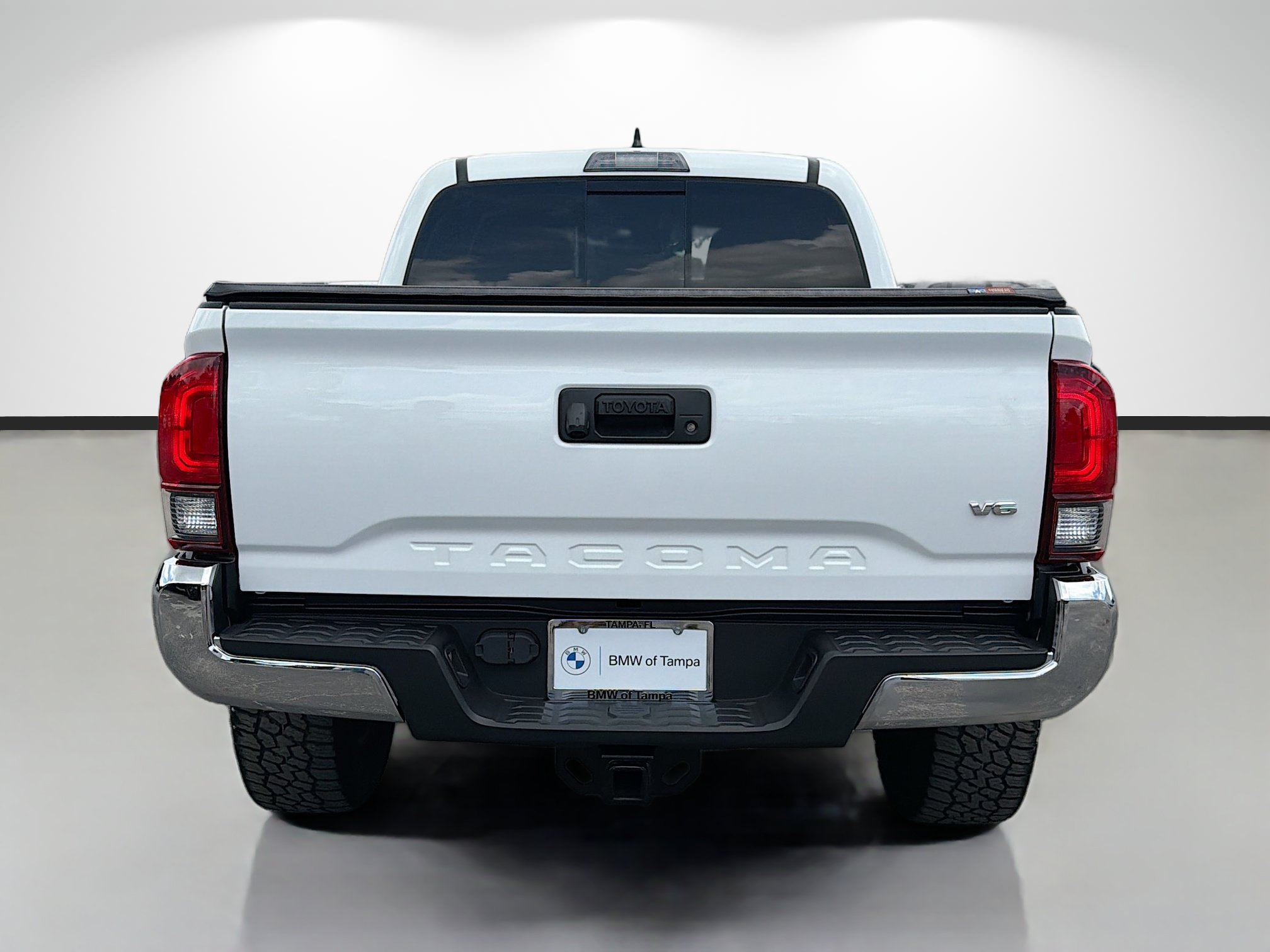 Used 2019 Toyota Tacoma SR5 RWD image 4