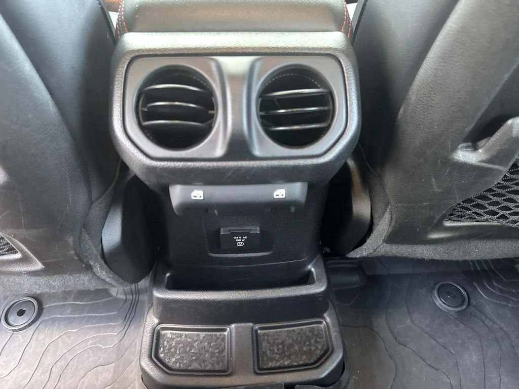Used 2019 Jeep Wrangler Unlimited Rubicon AWD/4WD image 15
