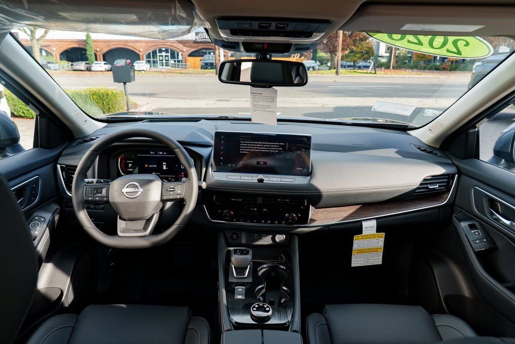 New 2026 Nissan Rogue Platinum w/ Platinum Premium Package image 8