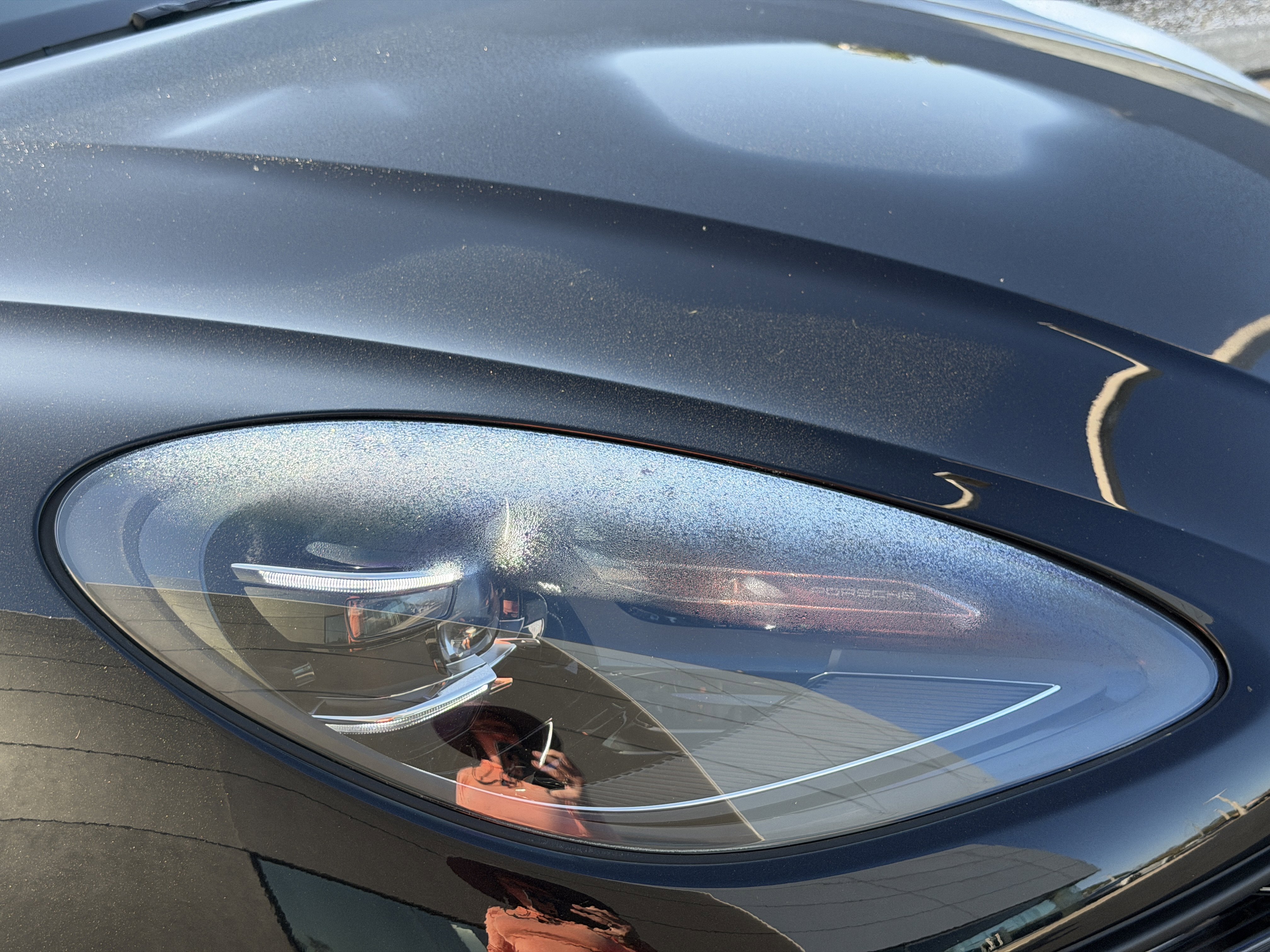 Certified 2025 Porsche Macan Turbo image 13