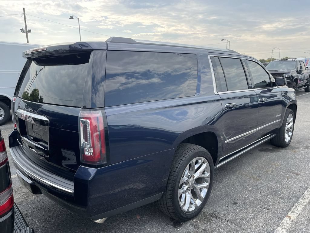 Used 2018 GMC Yukon XL Denali w/ Open Road Package AWD/4WD image 9