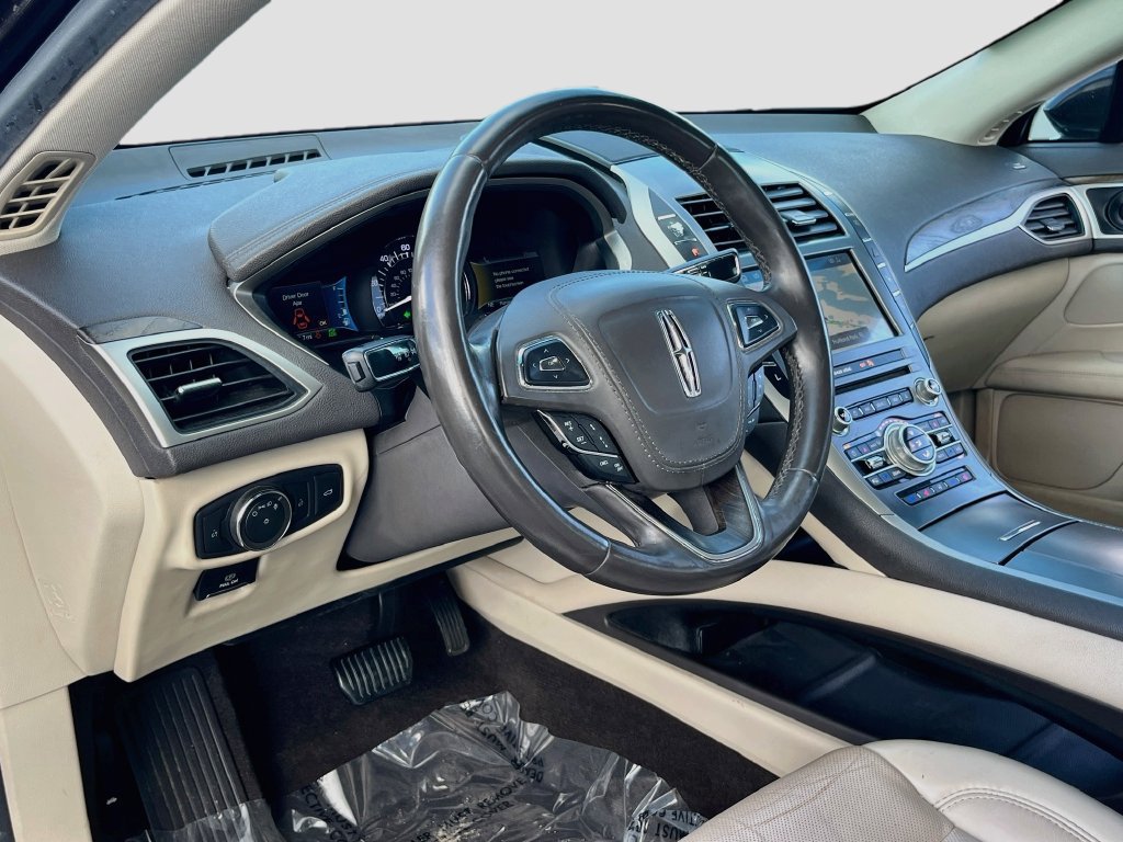 Used 2020 Lincoln MKZ Reserve w/ Elements Package FWD image 9