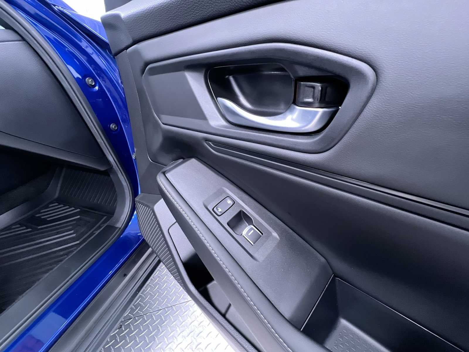 Used 2025 Honda Accord Sport image 36