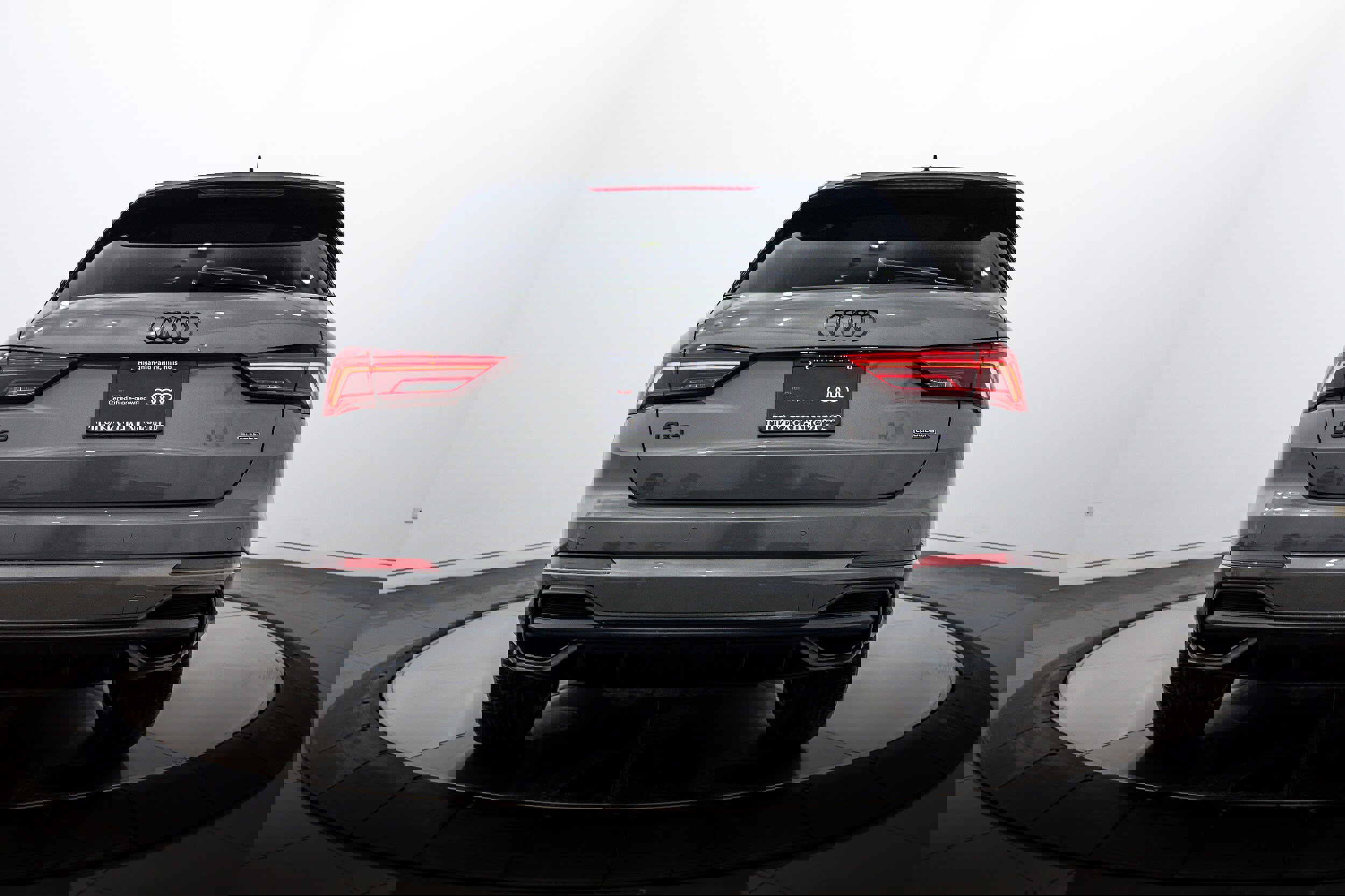 Certified 2025 Audi Q3 2.0T Premium w/ Convenience Package image 20