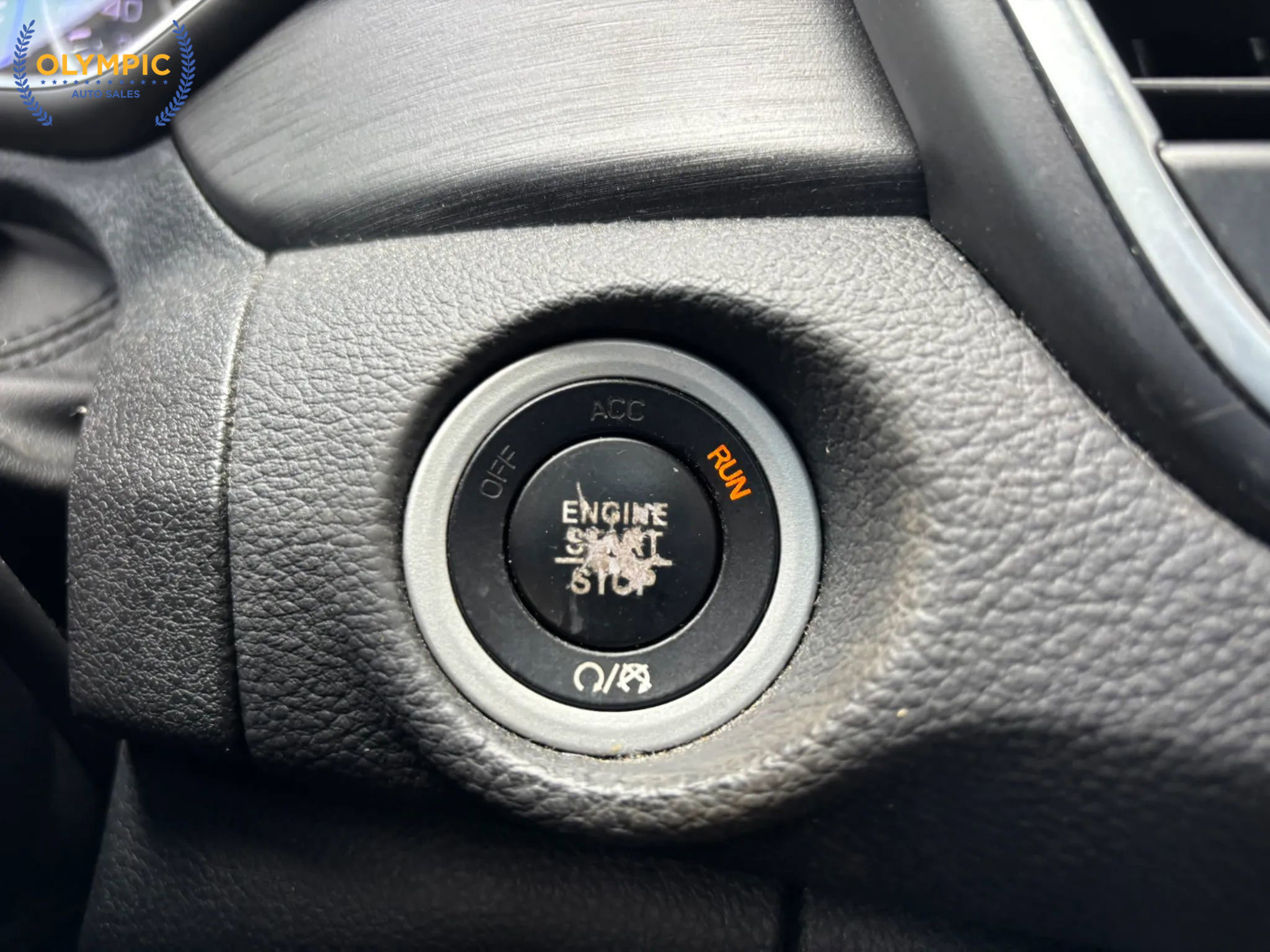 Used 2017 Chrysler 200 Limited Platinum w/ Comfort & Convenience Group image 29