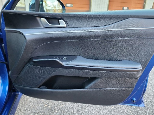 Used 2023 Kia K5 GT-Line image 10