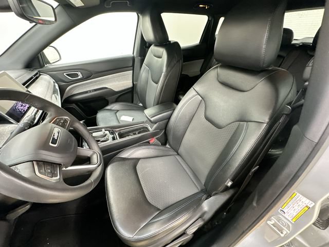 Used 2024 Jeep Compass Latitude AWD/4WD image 14