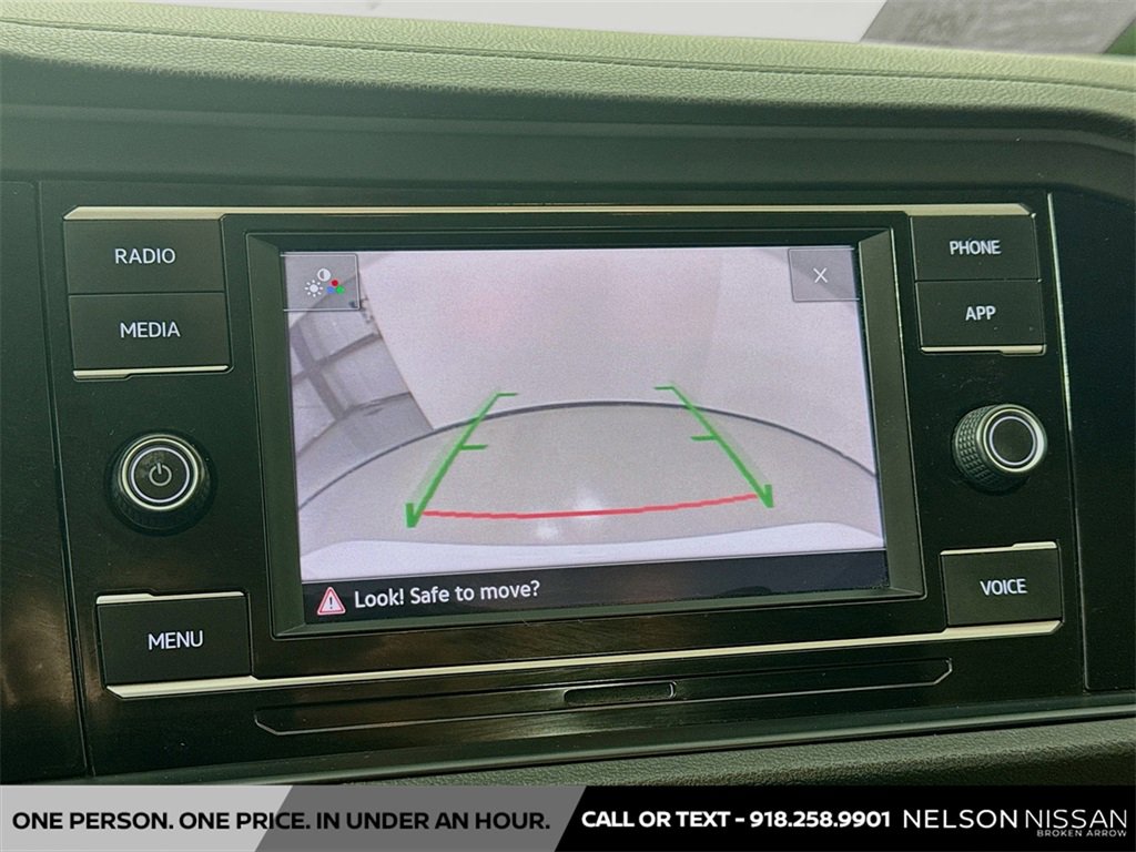 Used 2020 Volkswagen Jetta SE w/ SE Cold Weather Package image 13