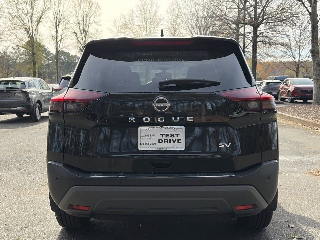 Certified 2023 Nissan Rogue SV image 4