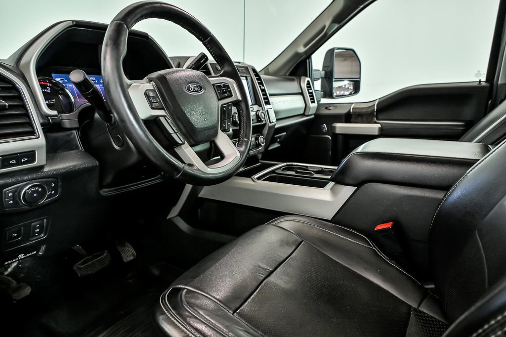 Used 2019 Ford F350 Lariat w/ Lariat Ultimate Package image 12