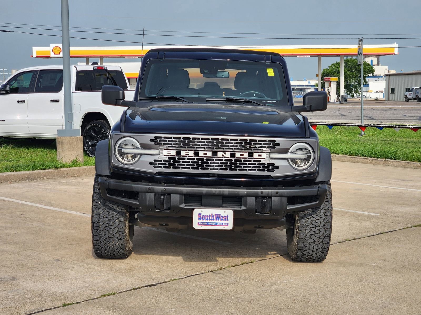 Used 2021 Ford Bronco Badlands w/ Sasquatch Package AWD/4WD image 6