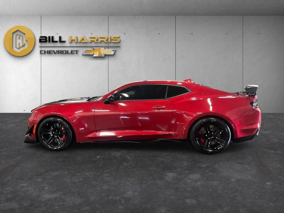 Used 2020 Chevrolet Camaro ZL1 RWD image 14