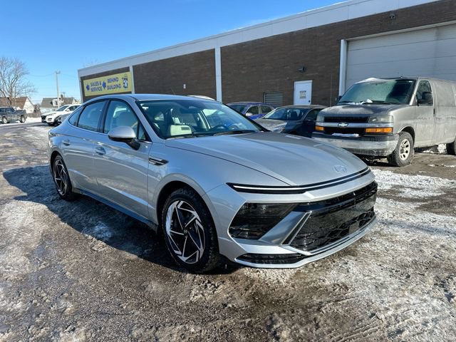 New 2026 Hyundai Sonata SEL FWD image 11