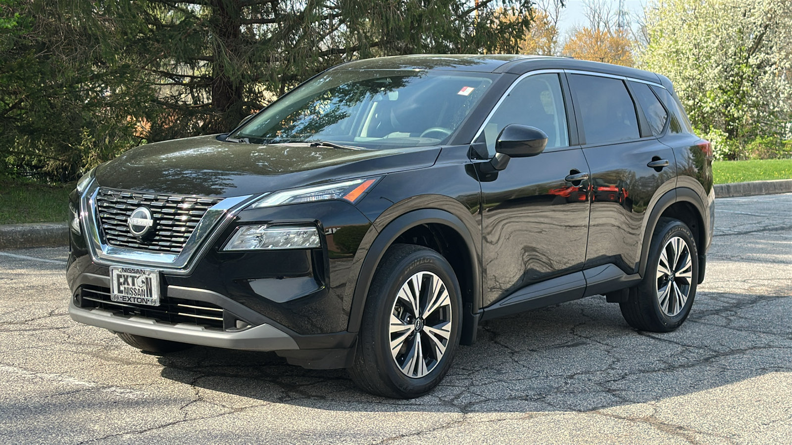 Certified 2023 Nissan Rogue SV AWD/4WD image 2