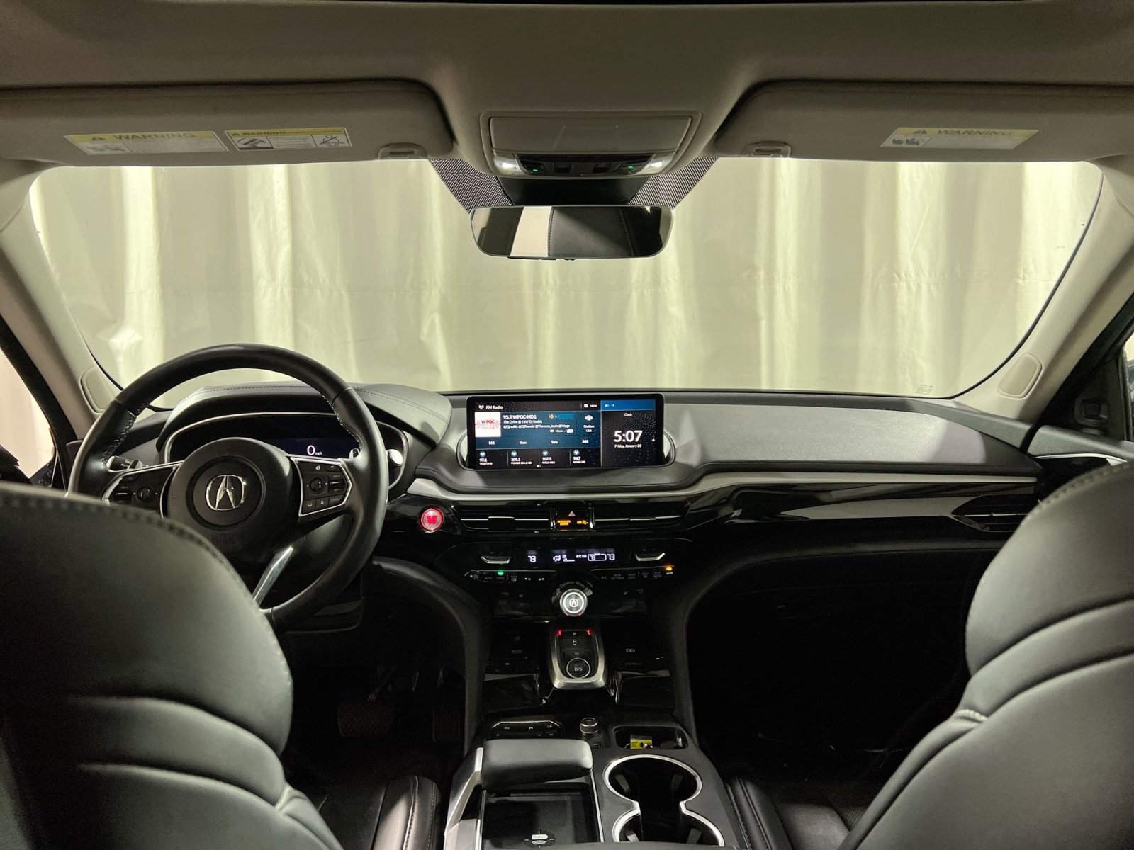 Used 2023 Acura MDX SH-AWD w/ Technology Package image 14