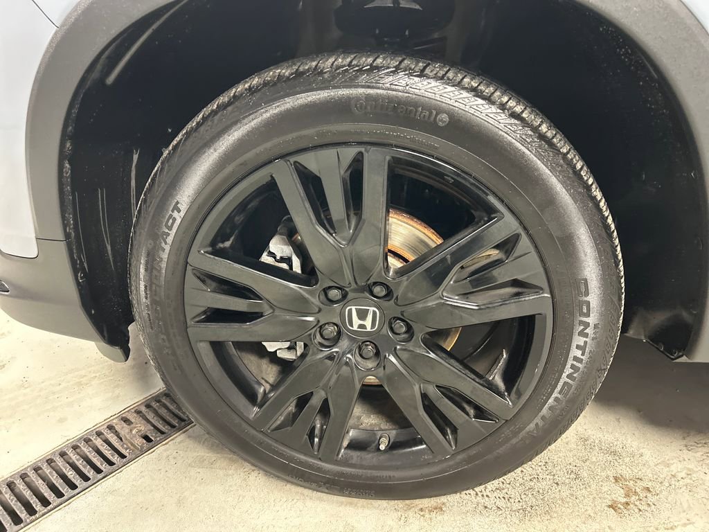 Used 2022 Honda Pilot Black Edition image 9