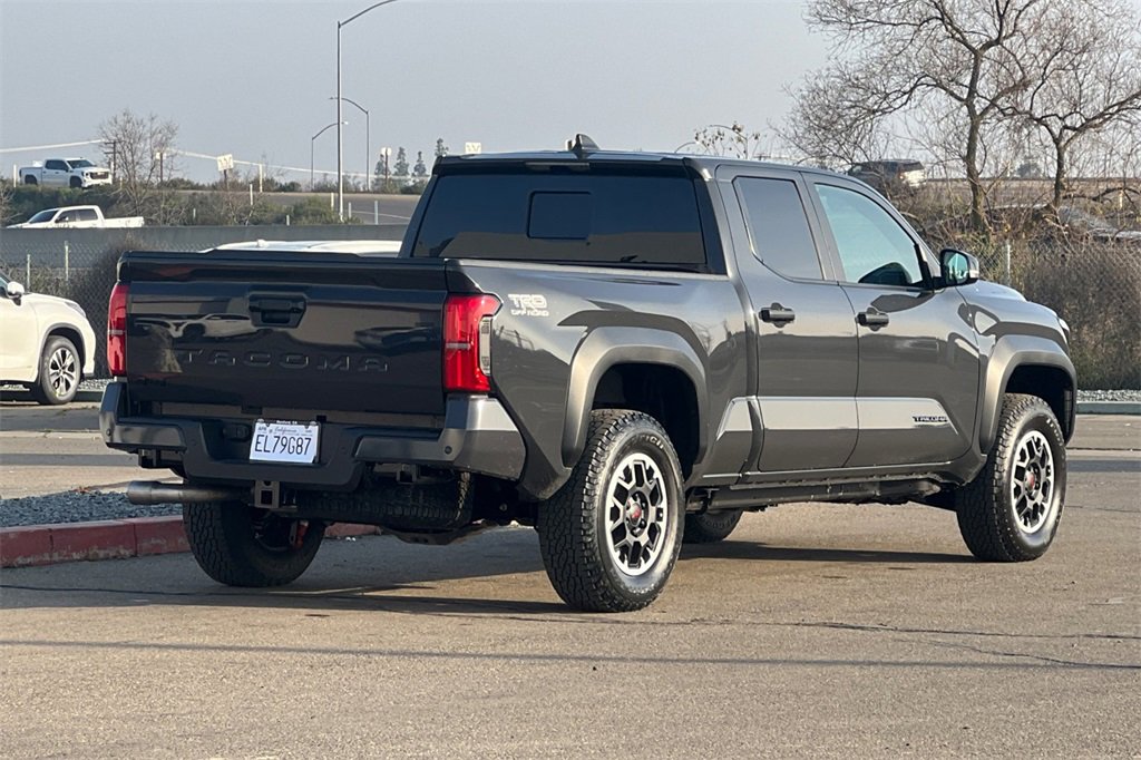 Used 2026 Toyota Tacoma TRD Off-Road image 5