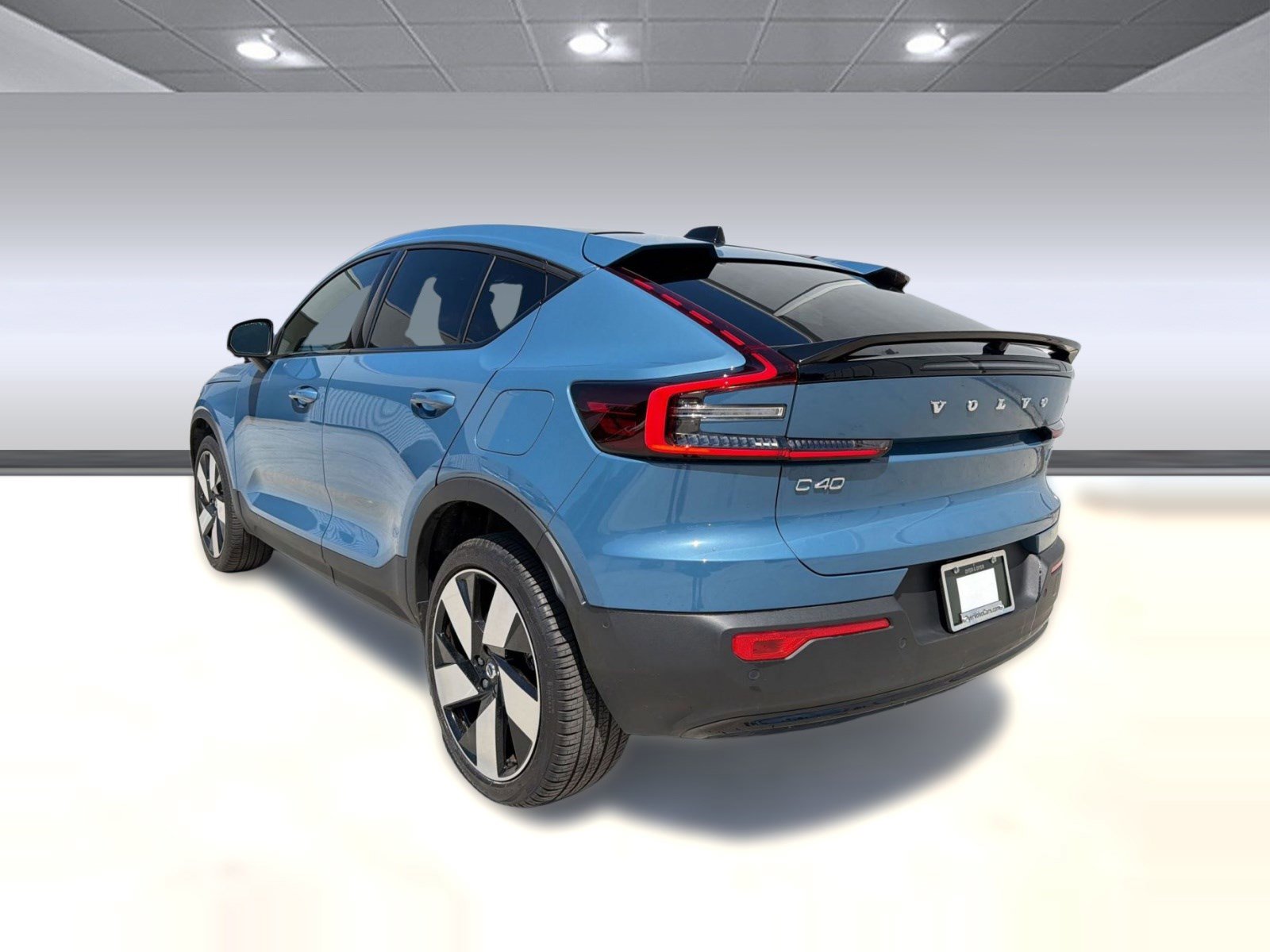 Used 2023 Volvo C40 P8 Recharge Ultimate w/ Protection Package Premier AWD/4WD image 3