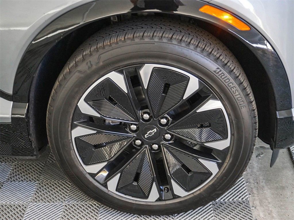 New 2026 Chevrolet Blazer EV RS image 11