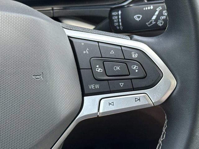 Used 2022 Volkswagen Taos SEL w/ Panoramic Sunroof Package AWD/4WD image 24