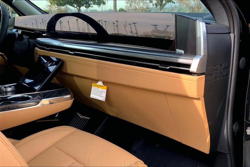 New 2025 Cadillac Escalade IQ Luxury 2 image 32