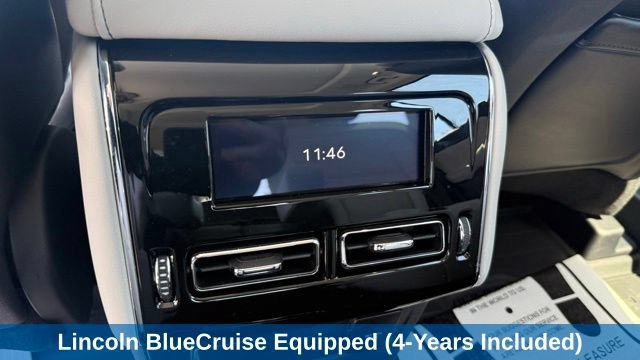 Used 2026 Lincoln Aviator Reserve AWD/4WD image 27