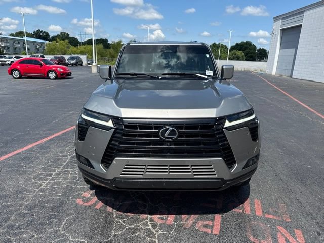 Used 2025 Lexus GX 550 AWD/4WD image 2