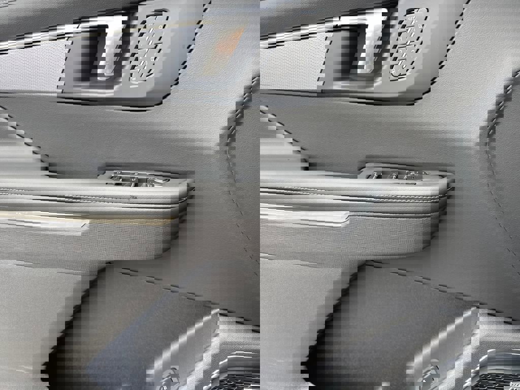 New 2026 Buick Enclave Sport Touring w/ Power Package image 11