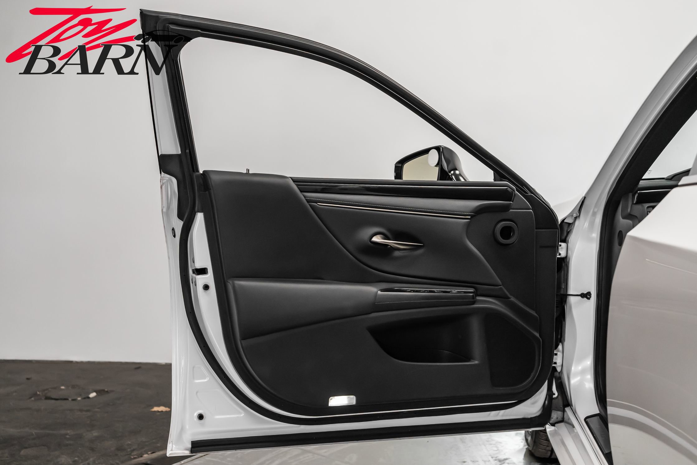 Used 2021 Lexus ES 250 image 18