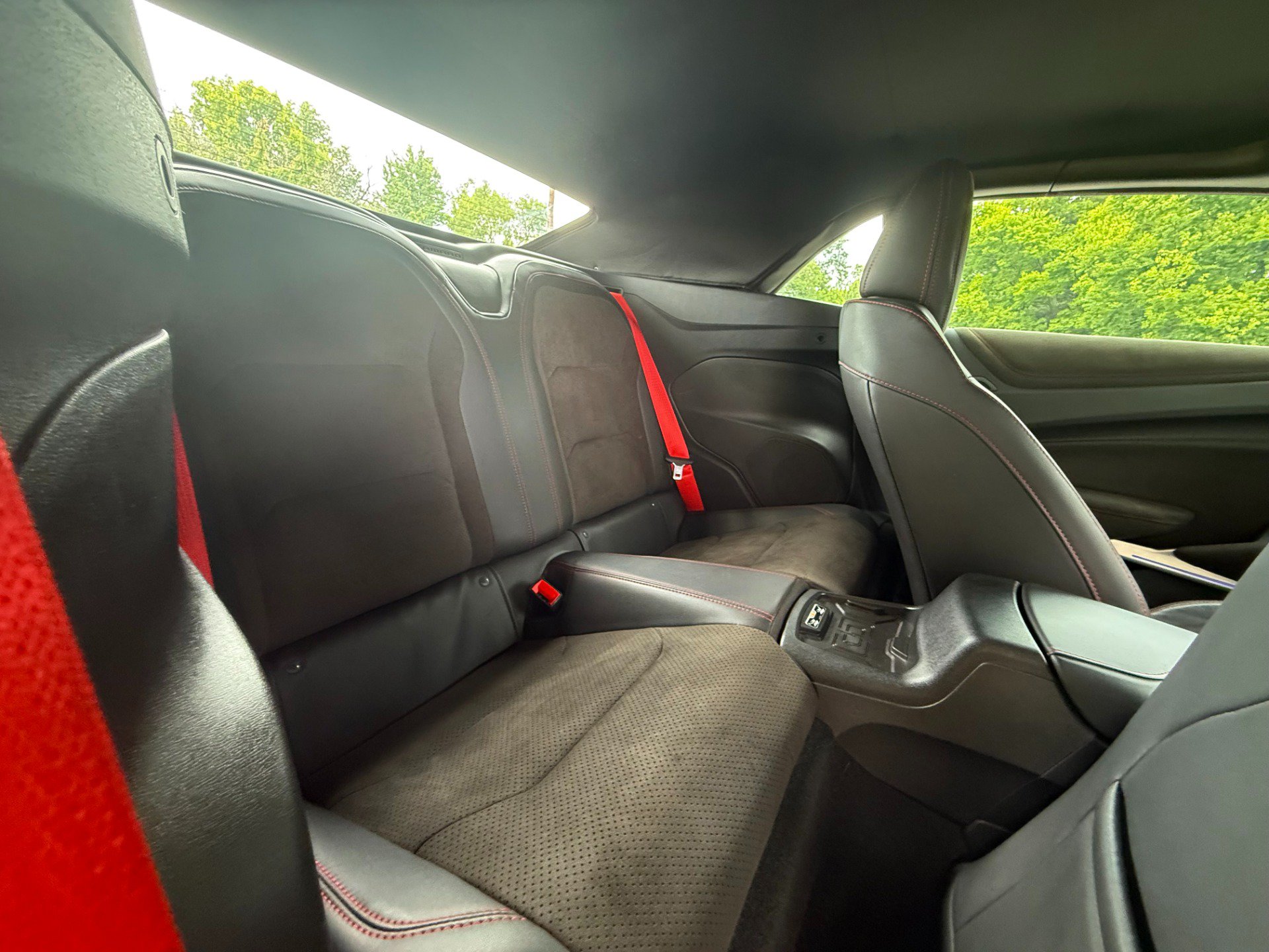 Used 2020 Chevrolet Camaro ZL1 RWD image 42