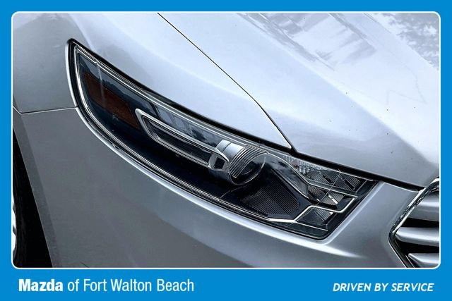 Used 2018 Ford Taurus Limited FWD image 33