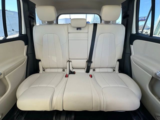 Certified 2022 Mercedes-Benz GLB 250 4MATIC w/ Premium Package Lite image 15
