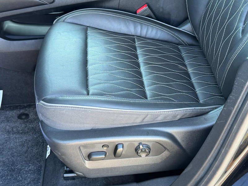 Used 2021 Buick Envision Avenir AWD/4WD image 26