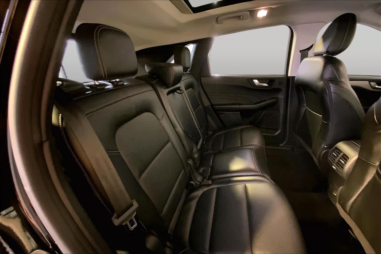 Used 2022 Ford Escape SEL w/ Technology Package FWD image 20