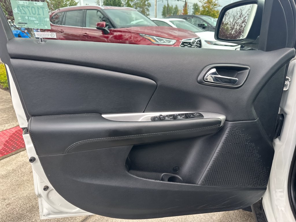 Used 2019 Dodge Journey SE w/ Premium Group AWD/4WD image 11