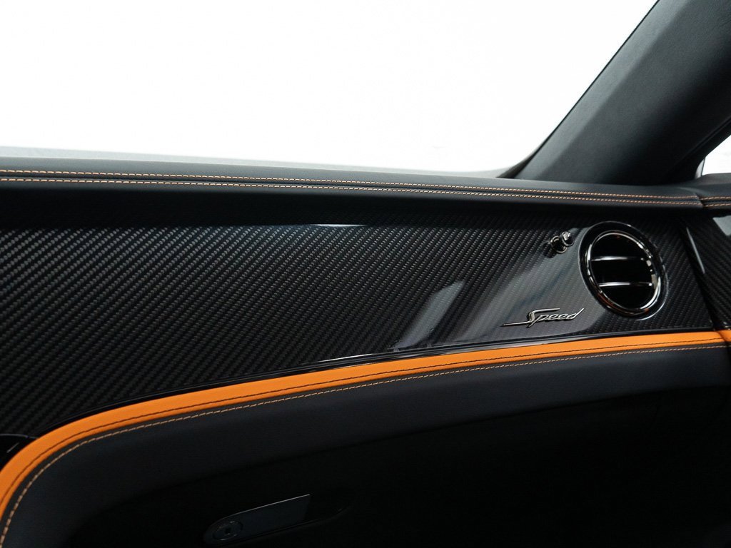 Used 2025 Bentley Flying Spur Plug-In Hybrid image 43