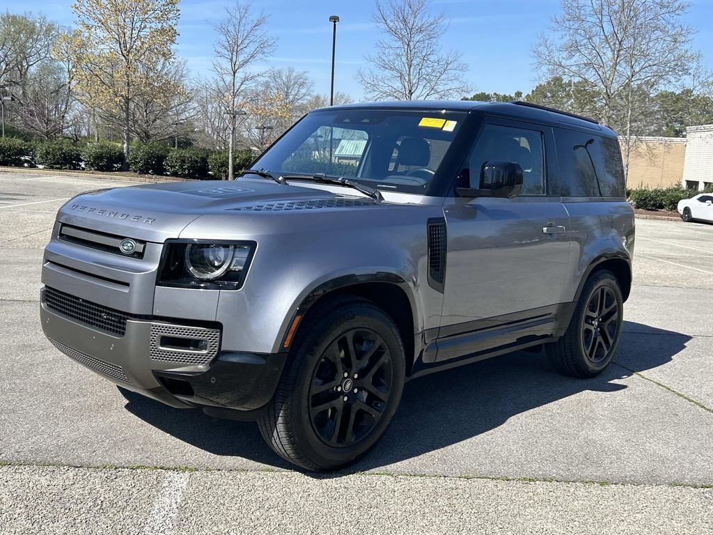 Used 2022 Land Rover Defender 90 X-Dynamic S AWD/4WD image 3