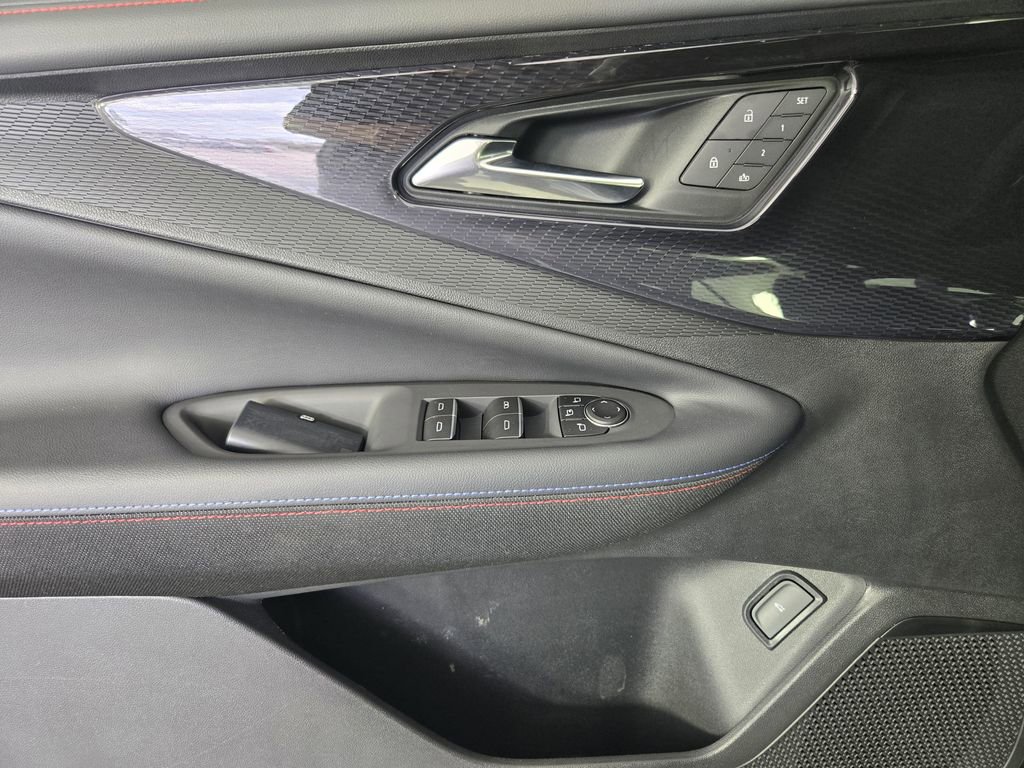 New 2025 Chevrolet Blazer EV RS image 23