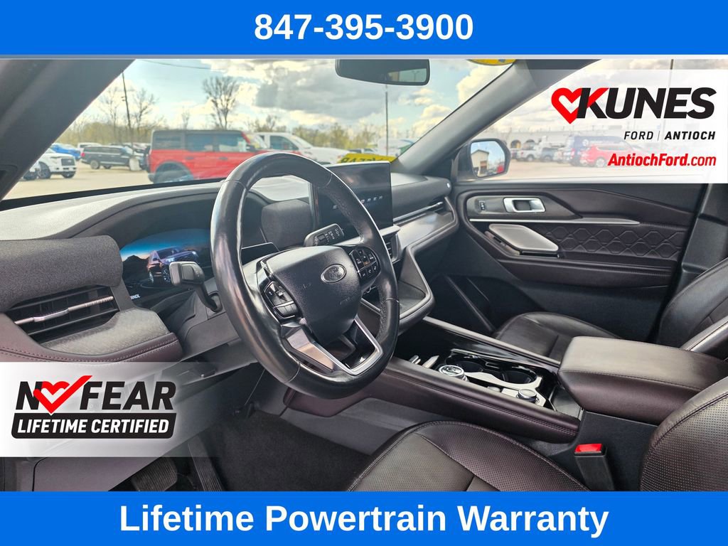 Used 2025 Ford Explorer Platinum w/ LUX Leather Package AWD/4WD image 15