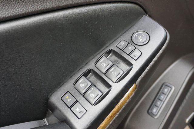 Used 2017 GMC Yukon Denali image 16