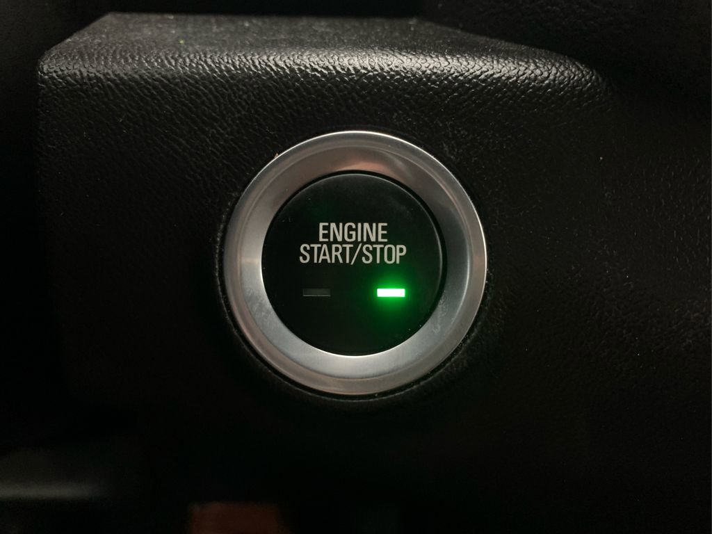 Used 2024 GMC Terrain SLE image 27