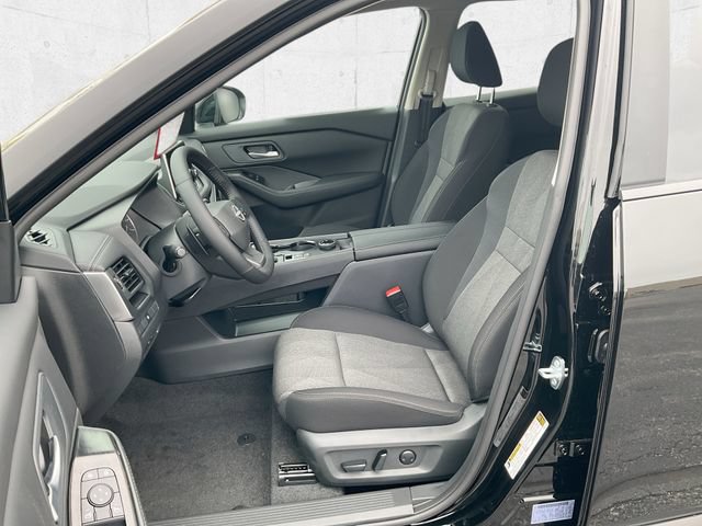 New 2026 Nissan Rogue SV w/ Cold Weather Package AWD/4WD image 12