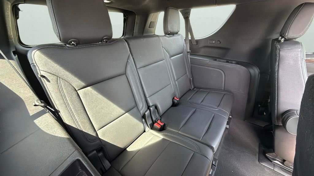 Certified 2021 Chevrolet Suburban Z71 w/ Rear Media and Nav Package AWD/4WD image 32