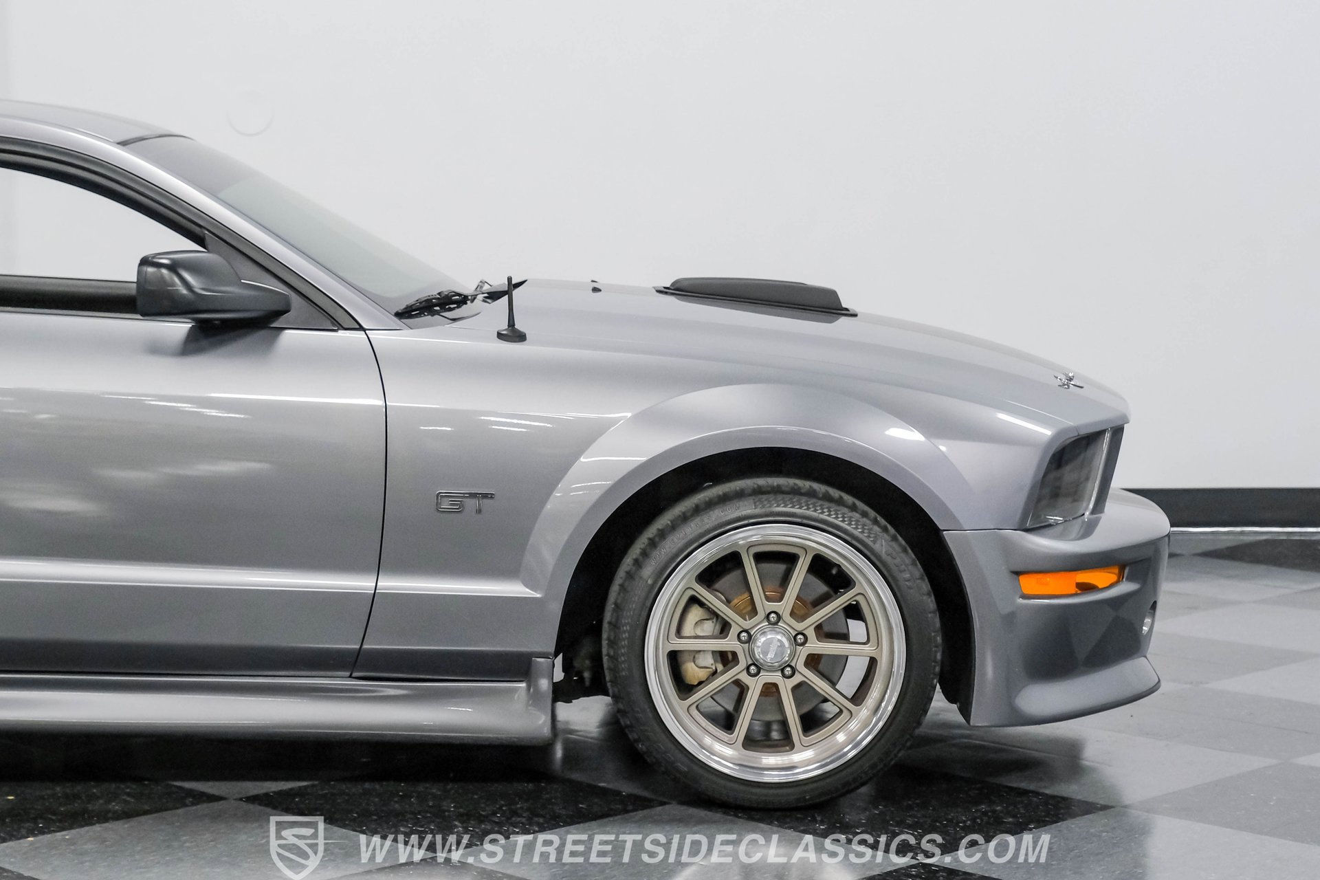 Used 2006 Ford Mustang GT image 29