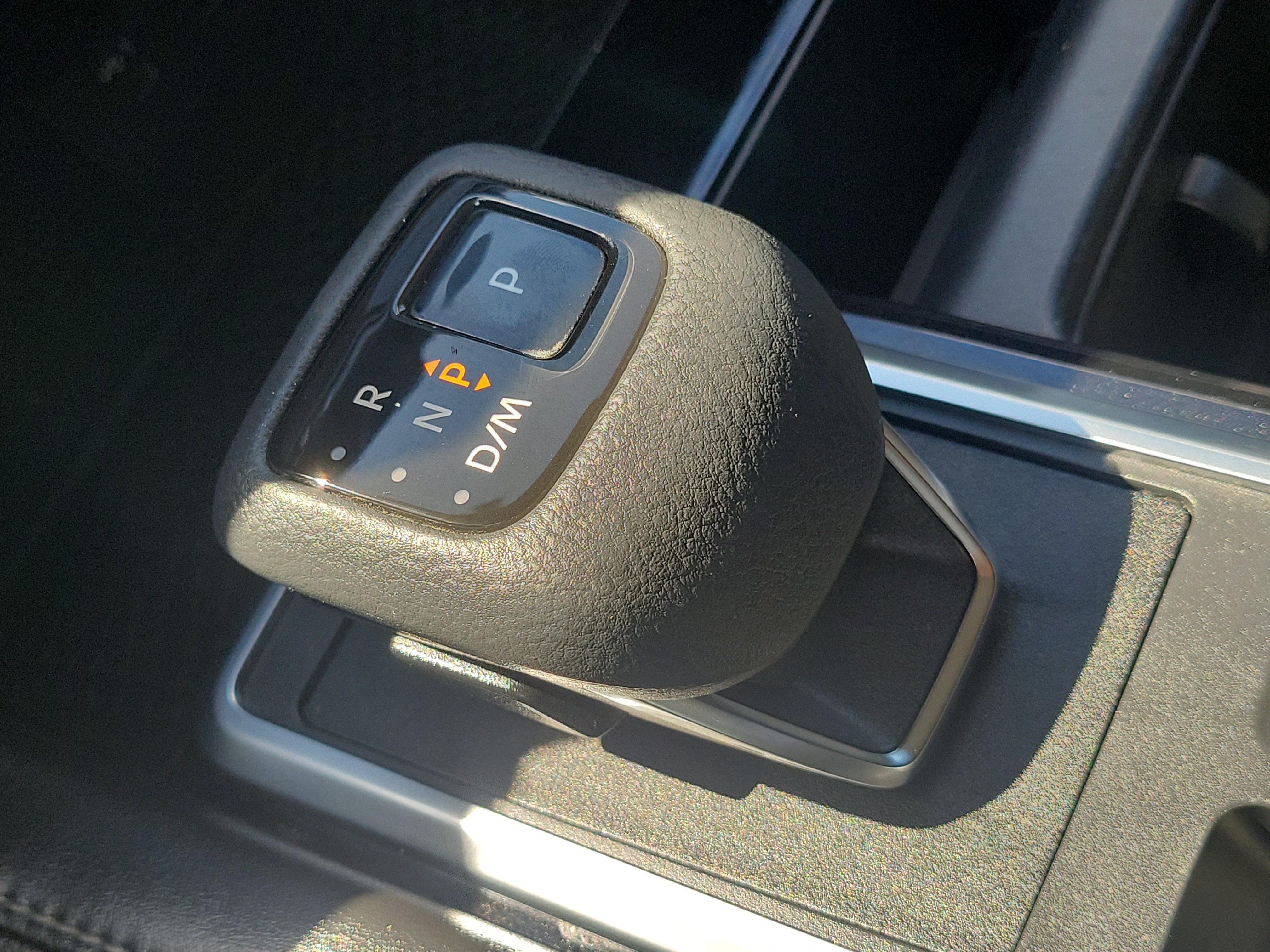 Used 2022 Nissan Pathfinder SL FWD image 25